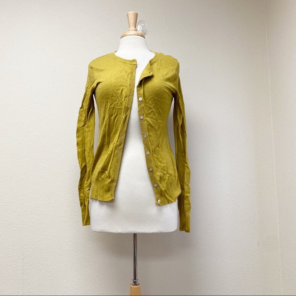 Escio Classic Solid Knit Cardigan Olive Green Size Small